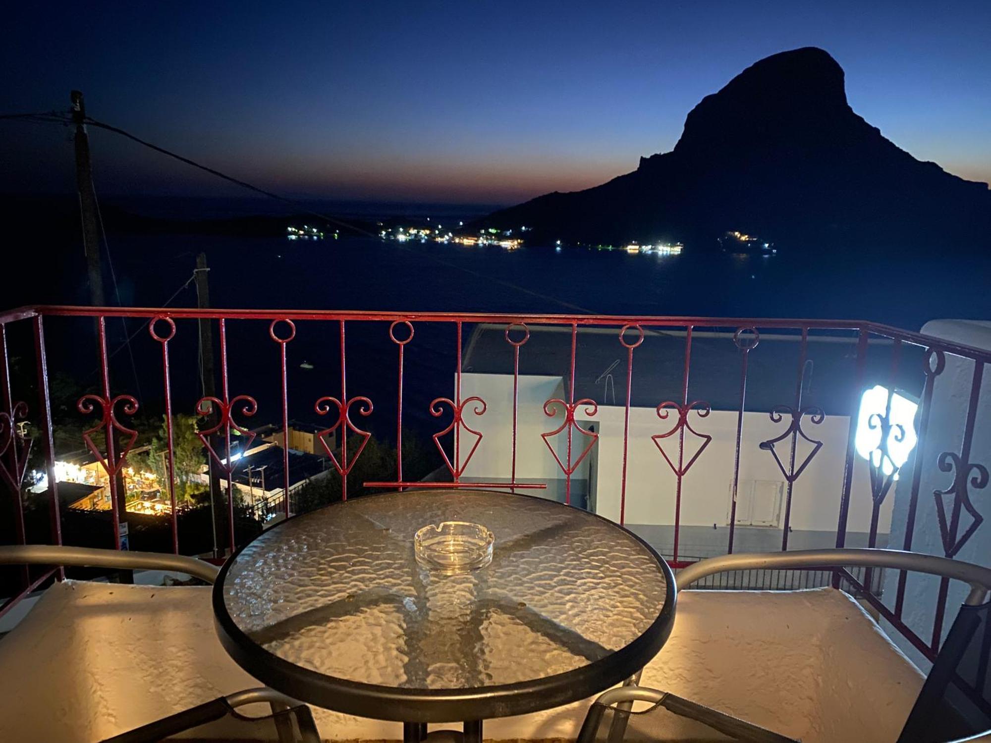 Afroditi Hotel Massouri Extérieur photo