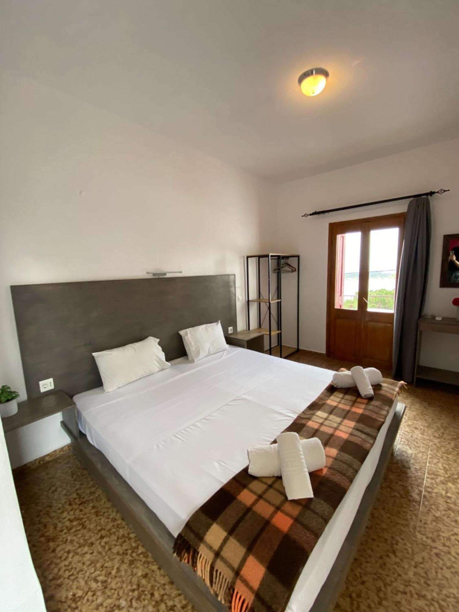 Afroditi Hotel Massouri Extérieur photo