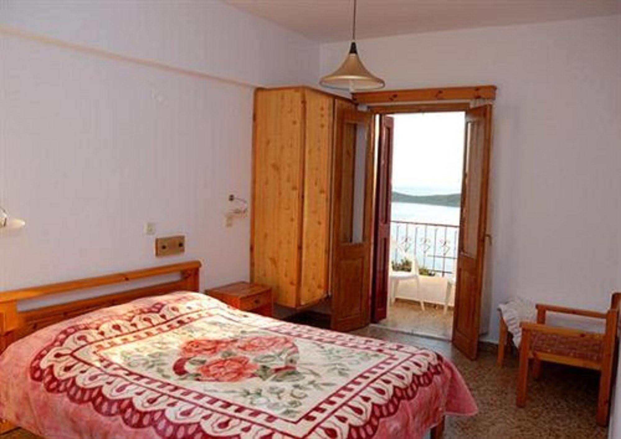 Afroditi Hotel Massouri Extérieur photo